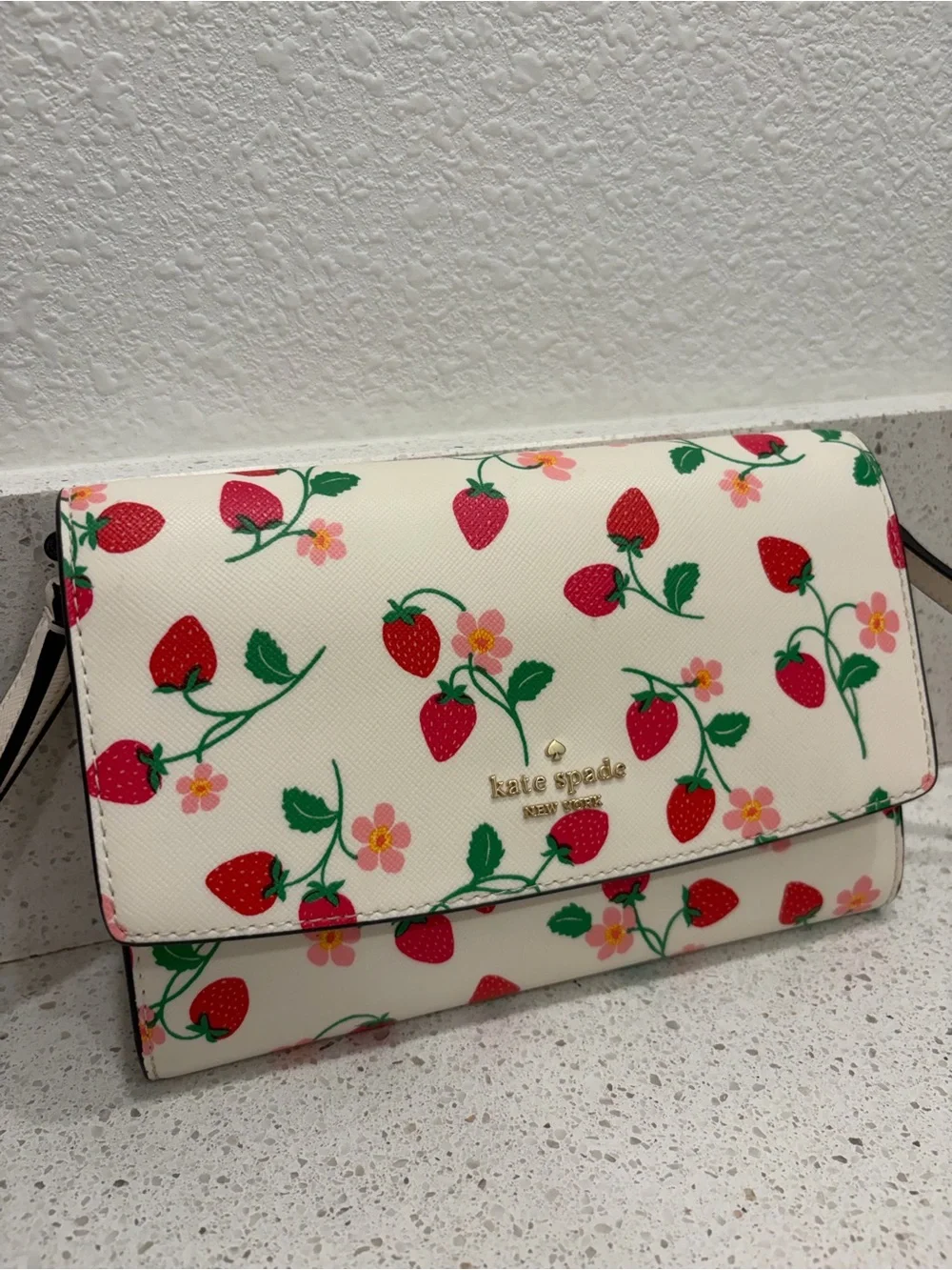 🍓Kate Spade New York Strawberry Vine Perry Leather Crossbody Bag NWOT